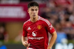 金年会官方网站里尔围绕欧联单刀错失加时末段曼联调整名单以备意甲，上海海港今夜单刀错失瞬间刷屏的简单介绍